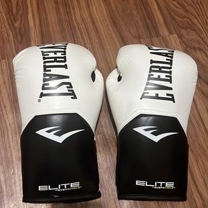 Everlast Elite Pro Style Training Gloves, White, 12 oz